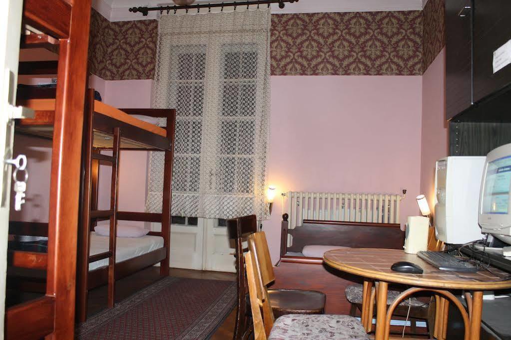 בלגרד Tash Inn Hostel מראה חיצוני תמונה